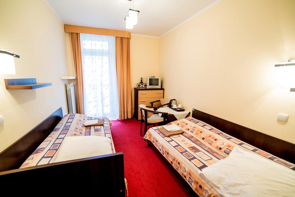 Sanatorium Energetyk Hotell Krynica-Zdrój Rum bild