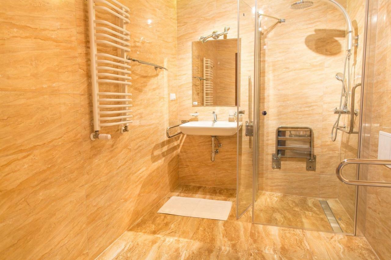 Sanatorium Energetyk Hotell Krynica-Zdrój Exteriör bild